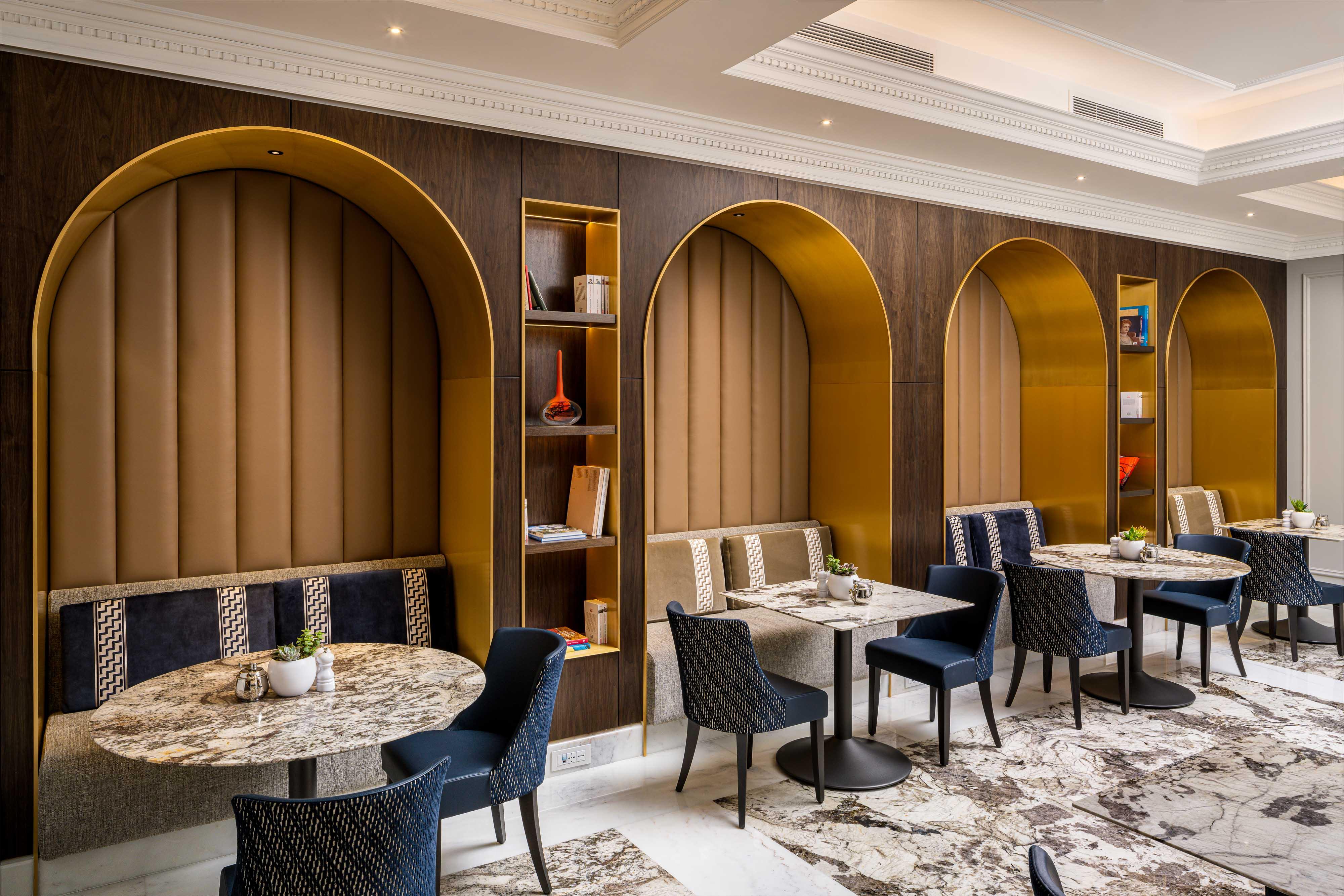 Intercontinental Athenee Palace Bucharest, An Ihg Hotel Exterior foto The restaurant's interior