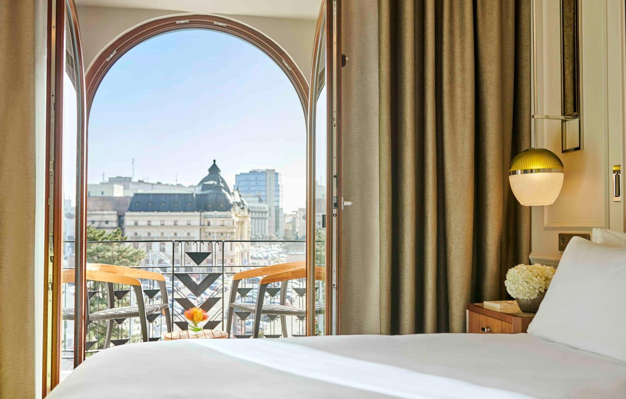 Intercontinental Athenee Palace Bucharest, An Ihg Hotel Exterior foto A room at the hotel