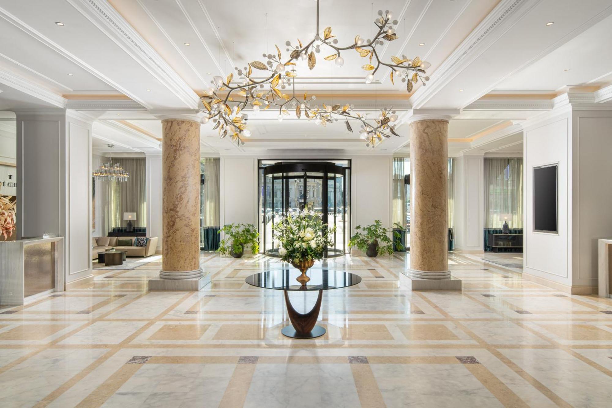 Intercontinental Athenee Palace Bucharest, An Ihg Hotel Exterior foto The lobby of the hotel